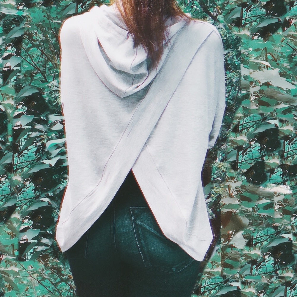 Rose graphic open back hoodie top - Picture 3 of 6
